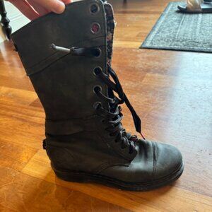 Dr. Martens 1914 Triumph Boots